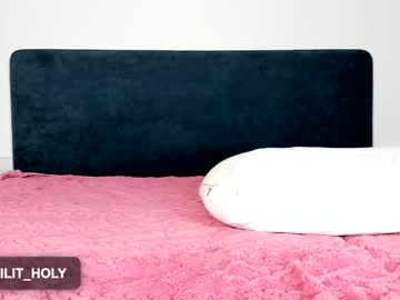 girl
        lily_holy cam image #2134292