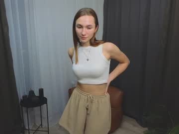 girl
        noreenhickory cam image #2812902