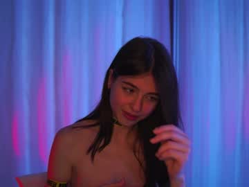 girl
        hannasthesia cam image #618079