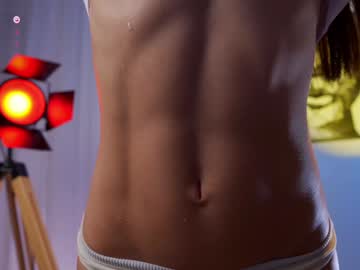 girl
        lucie_beltran cam image #4192623