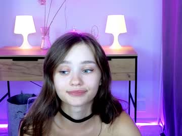 girl
        bless_sheila cam image #1466459