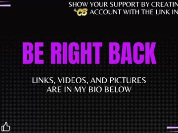 girl
        its_lily cam image #3145458