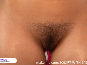 girl
        dovia cam image #2058531