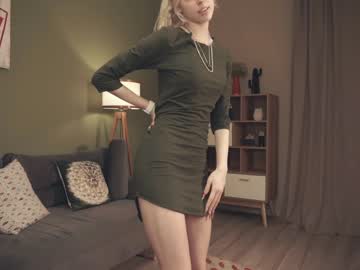 girl
        audreycarvin cam image #2481741
