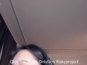 girl
        riskyproject cam image #4649857