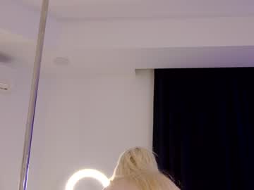 girl
        alissa_wxw cam image #3647602