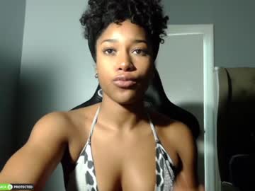 girl
        gyalxoxo cam image #636349