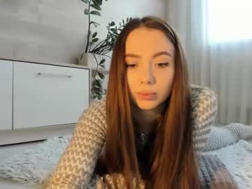 girl
        meryfoxxx cam image #3602316