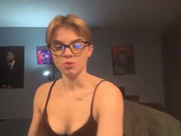 couple
        jjswrldd cam image #747263