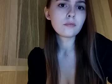 girl
        jennyjansen cam image #1621722