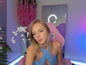 girl
        lolasmallbunny cam image #3387430