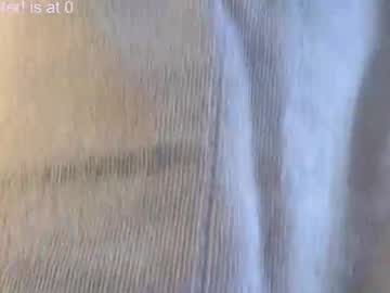 girl
        little_bella_bunny cam image #2912608