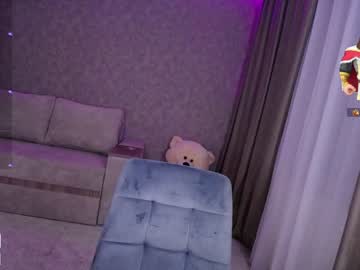 girl
        kerelai cam image #1879545