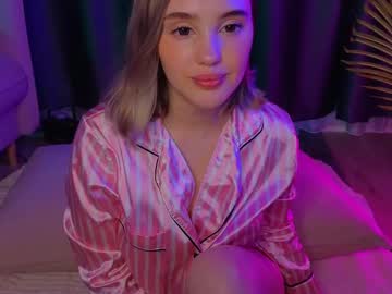 girl
        angella_kleee cam image #3553482
