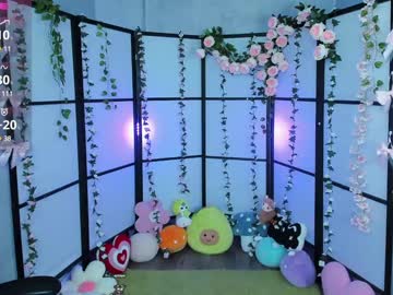 girl
        milkycute cam image #4020233