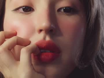 girl
        nayeonobi cam image #2470626