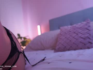 girl
        rebeccastonee cam image #2439649