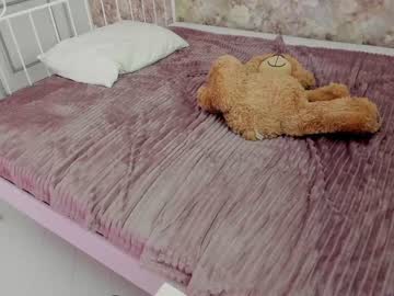 girl
        haru_choi cam image #462330