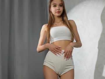 girl
        yeepshyy cam image #3316539