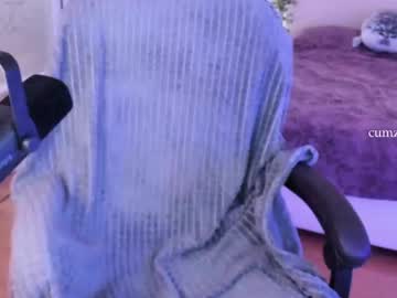 girl
        shesnotuwu cam image #3044371