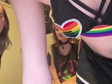 couple
        polyhouseofgays cam image #642677