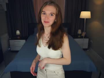 girl
        cathrynchapel cam image #3228212