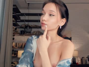 girl
        riskyproject cam image #3749751