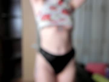 girl
        sylviawatson cam image #449601