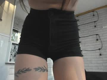 girl
        sassyt33n cam image #3325146