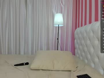 girl
        js_girls cam image #563183