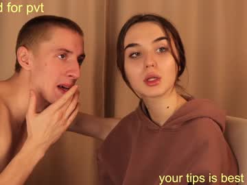 couple
        evaogkush cam image #46164
