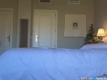 couple
        catanddickxxx cam image #3807466