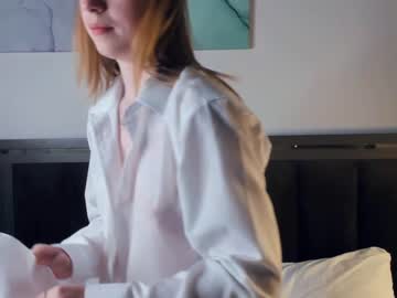 girl
        maydaedgin cam image #2115298