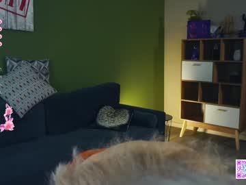 girl
        audreycarvin cam image #3660033