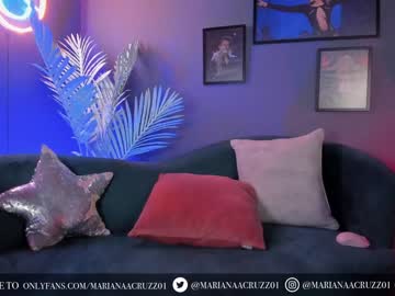 girl
        mariannacruzz cam image #435359