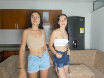 couple
        pacho_stormie cam image #1325939
