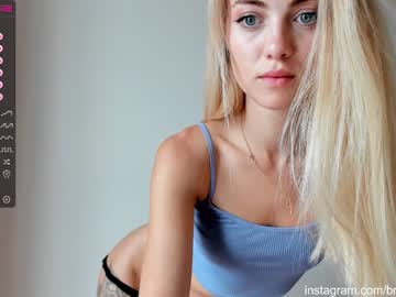 girl
        brilliantvictoria cam image #1519725