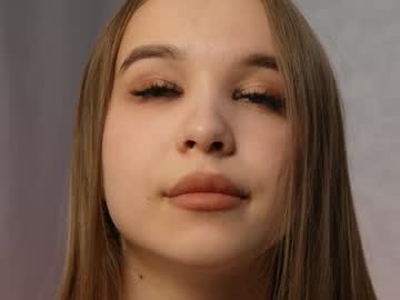 girl
        yeepshyy cam image #3637545