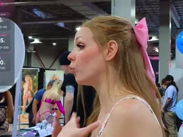 girl
        daphnemadison cam image #2986147