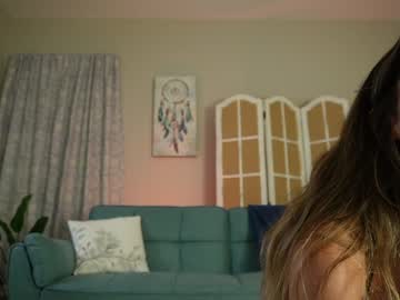girl
        syriahsage cam image #4475643