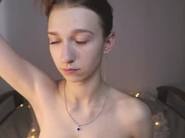 girl
        alisaa_01 cam image #3300049