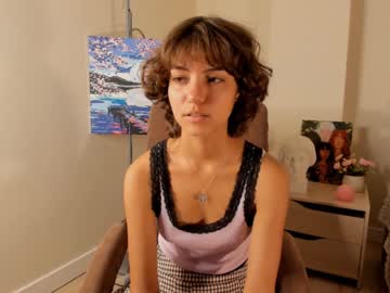 girl
        lenaelisabeth cam image #1877006