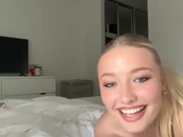 girl
        giselleflexible cam image #4270561
