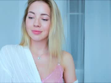 girl
        emmi_rosee cam image #868776