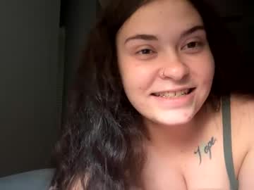 girl
        braelynx cam image #3183012
