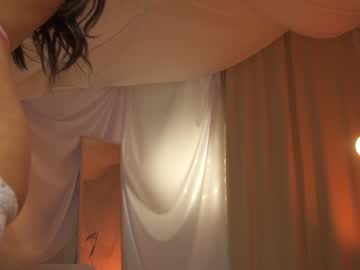 girl
        sunny_maria cam image #3704272
