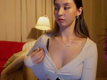 girl
        sarasuo cam image #4560428
