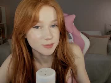 girl
        leahsthetics cam image #3825833