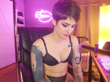 girl
        aynmarie cam image #2545471