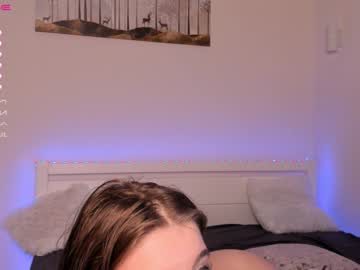 girl
        w0wgirls cam image #272784